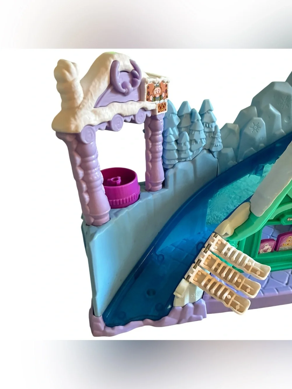 Fisher-Price Little People Disney Frozen Arendelle Sledding Adventures Playset